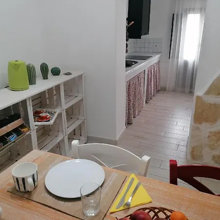 Albero Di Giada Massafra